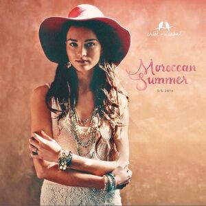 Chloe + Isabel Elegant Casablanca Necklace
BOHO. B1